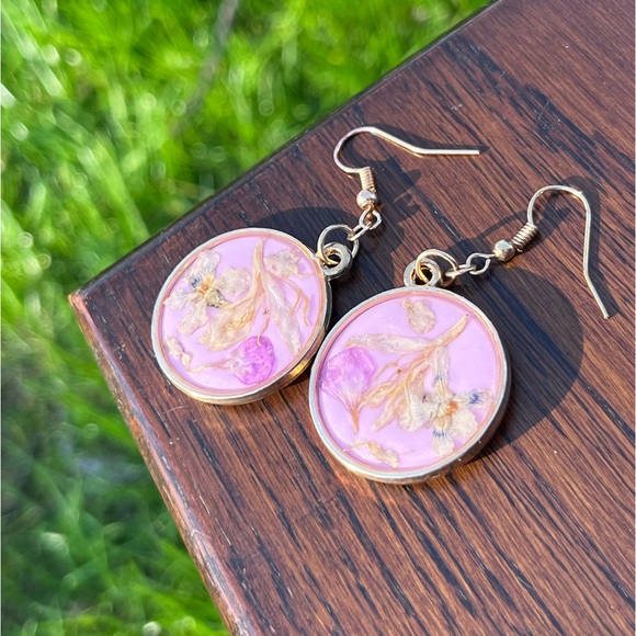 Handmade Honeysuckle Violet Earrings - Picture 12 of 16